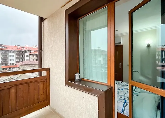 Peak 106 Apartment *