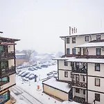 Peak 106 Апартаменты Банско