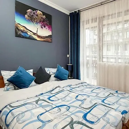 Peak 106 アパート