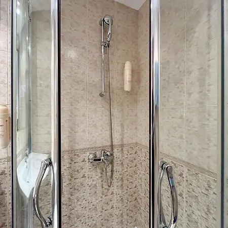 Peak 106 アパート バンスコ